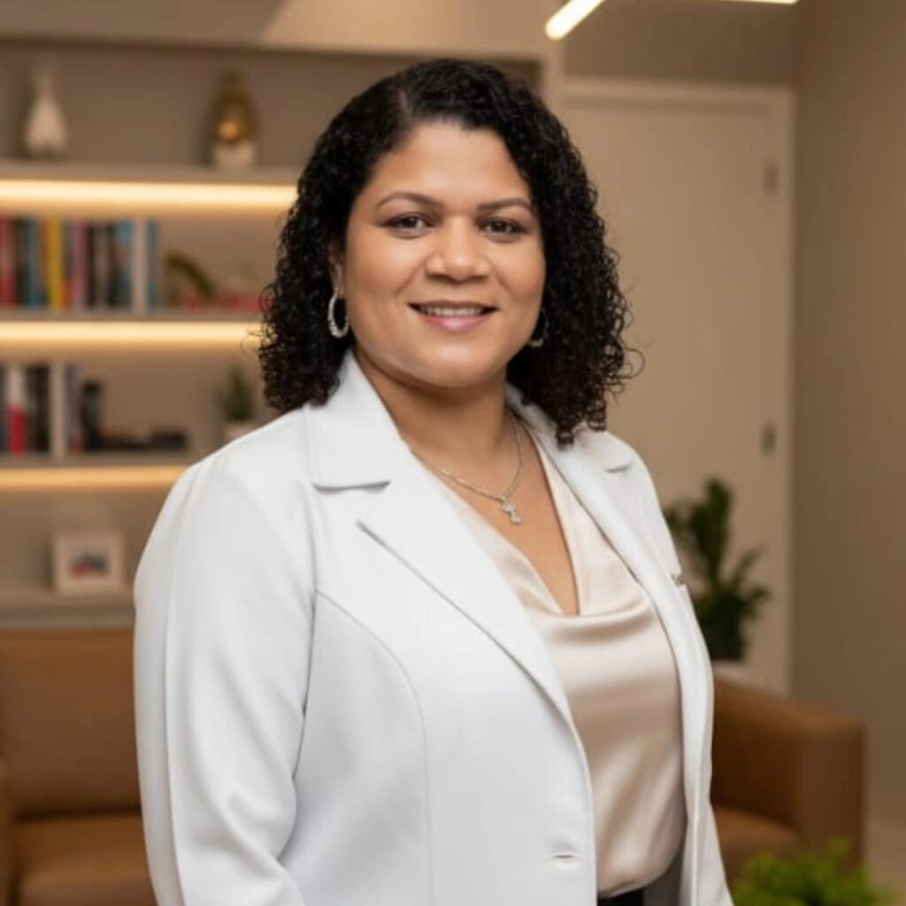 Foto Dra. Fabíola Pereira Santos Araújo